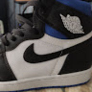 Meet your Posher, Simon